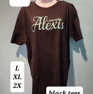 Large A Little Bit Alexis tee black